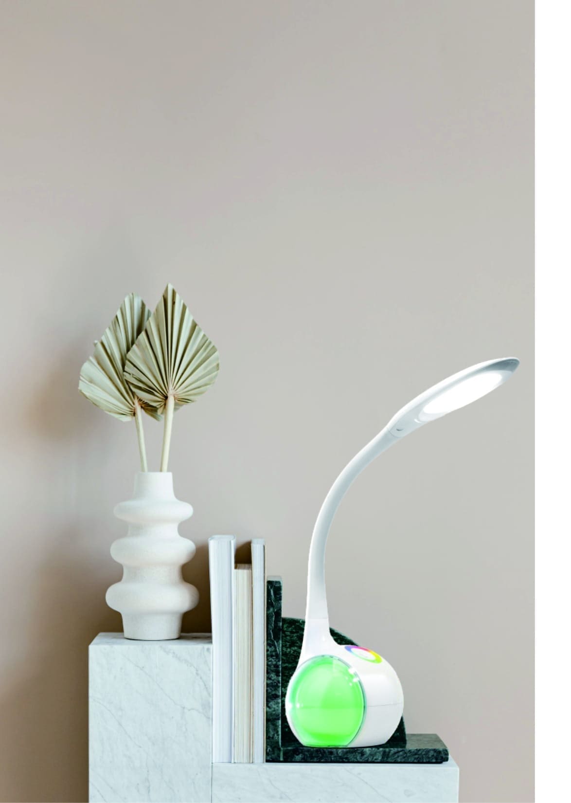 Lampka Kosmos, biurkowa LED z oświetleniem RGB 1