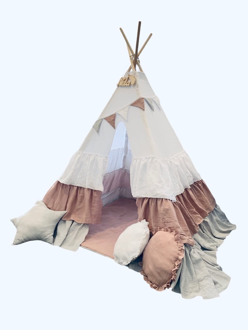 Namiot Tipi z Pudrowymi Falbanami z muślinu do zabawy dla dziecka 3